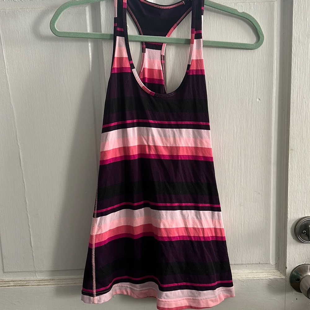 Size 4 lululemon tank